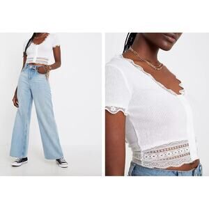 Urban Outfitters Women's Darcy Lace Trim Button-Up Cropped Top, Size XS, EUC